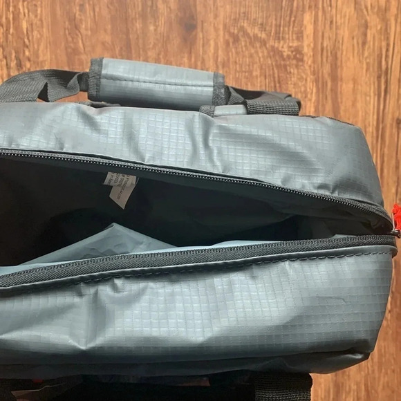 Star Wars Darth Vader Backpack Insulated Cooler 28-Can Capacity NWT - Picture 7 of 9